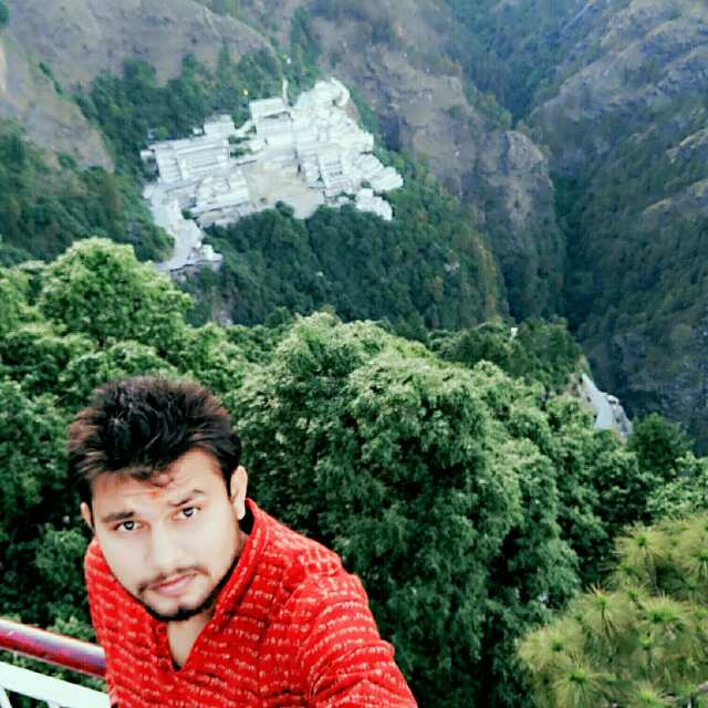 AVNEESH8787's tweet photo. #NewProfilePic https://t.co/QUGTlyU1vZ