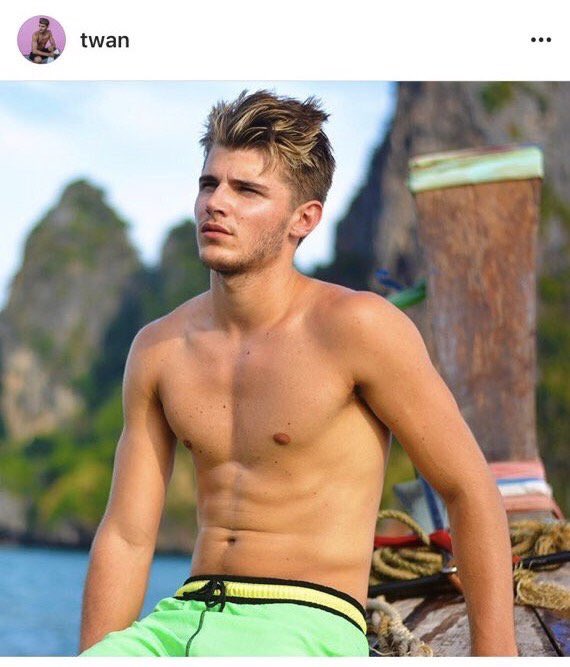 solohombresok's tweet image. Ooh siii Twan 🔥❤️🤤😏