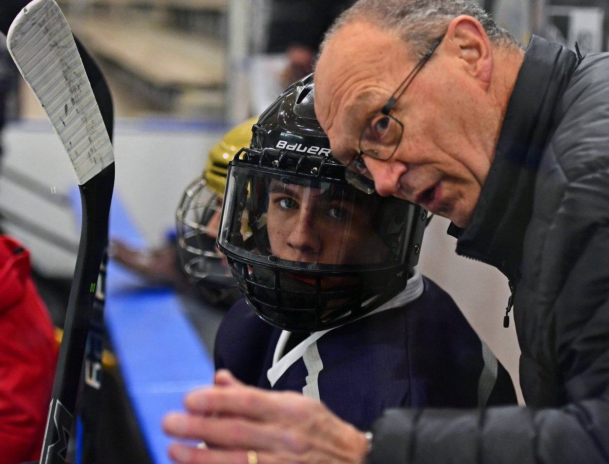 USHL's tweet photo. Early start to the USHL Buffalo Showcase ⚔

📷 Hickling Images https://t.co/FaakLP9oG1