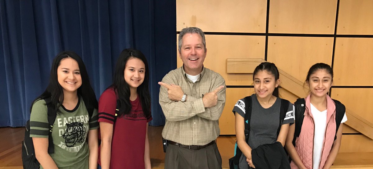 lashombewms's tweet photo. Someone get me my glasses - I'm Seeing DOUBLE...     #waysidepride  #emsproud https://t.co/tgfCEsOzZH
