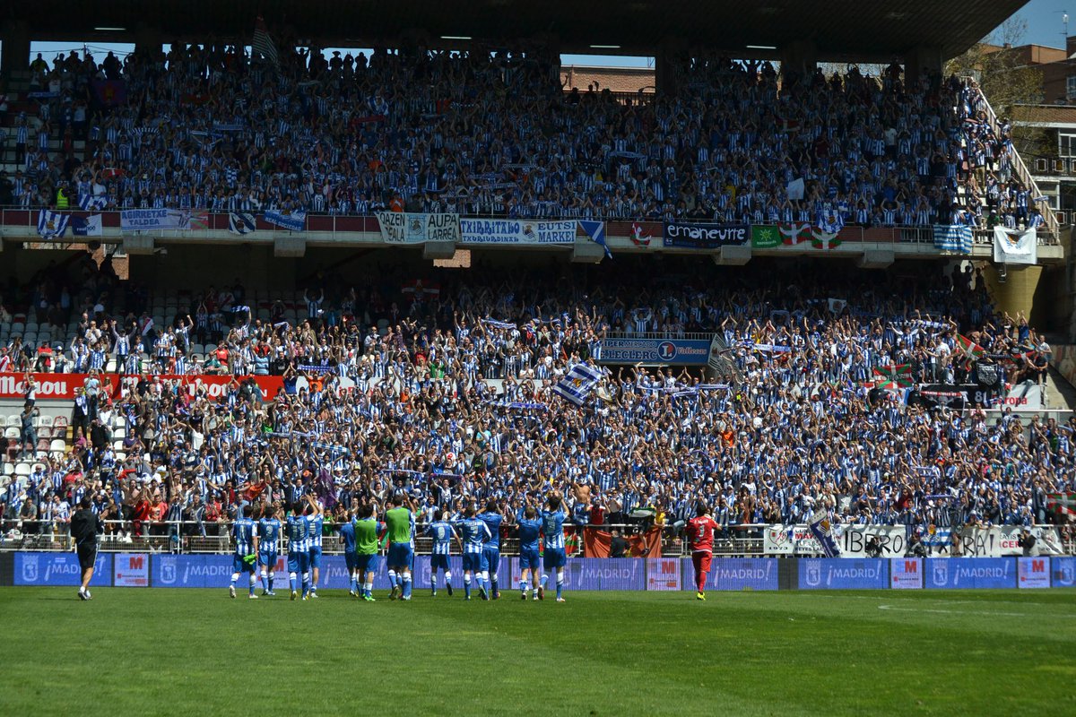 1909fans's tweet photo. ...eta hau anoetan zergaitik ez?...eta hau 9.atean zergaitik ez?ETORRI GUREKIN! @RealSociedad #9ateraetorri #anoetakoharmailaerreferentea https://t.co/0r1Gd5uz3Q