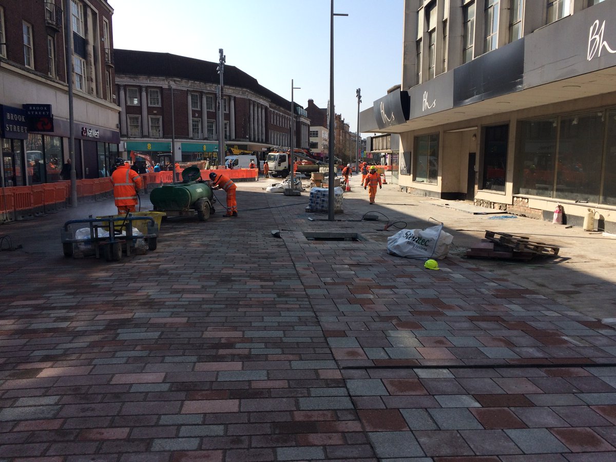 EuroviaHull's tweet photo. Plenty of grouting taking place on Jameson Street today. https://t.co/2CHCDGLnGH