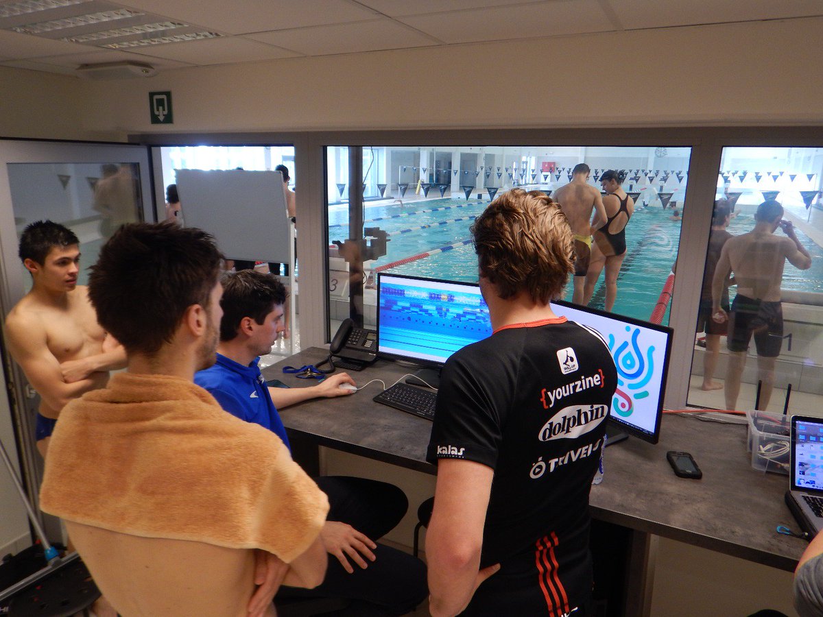 Voor de samenwerking bij <a href="/SwimAnalytics_/">SwimAnalytics</a> met deze experts en atleten sta ik graag wekelijks in de file op de ring van Antwerpen