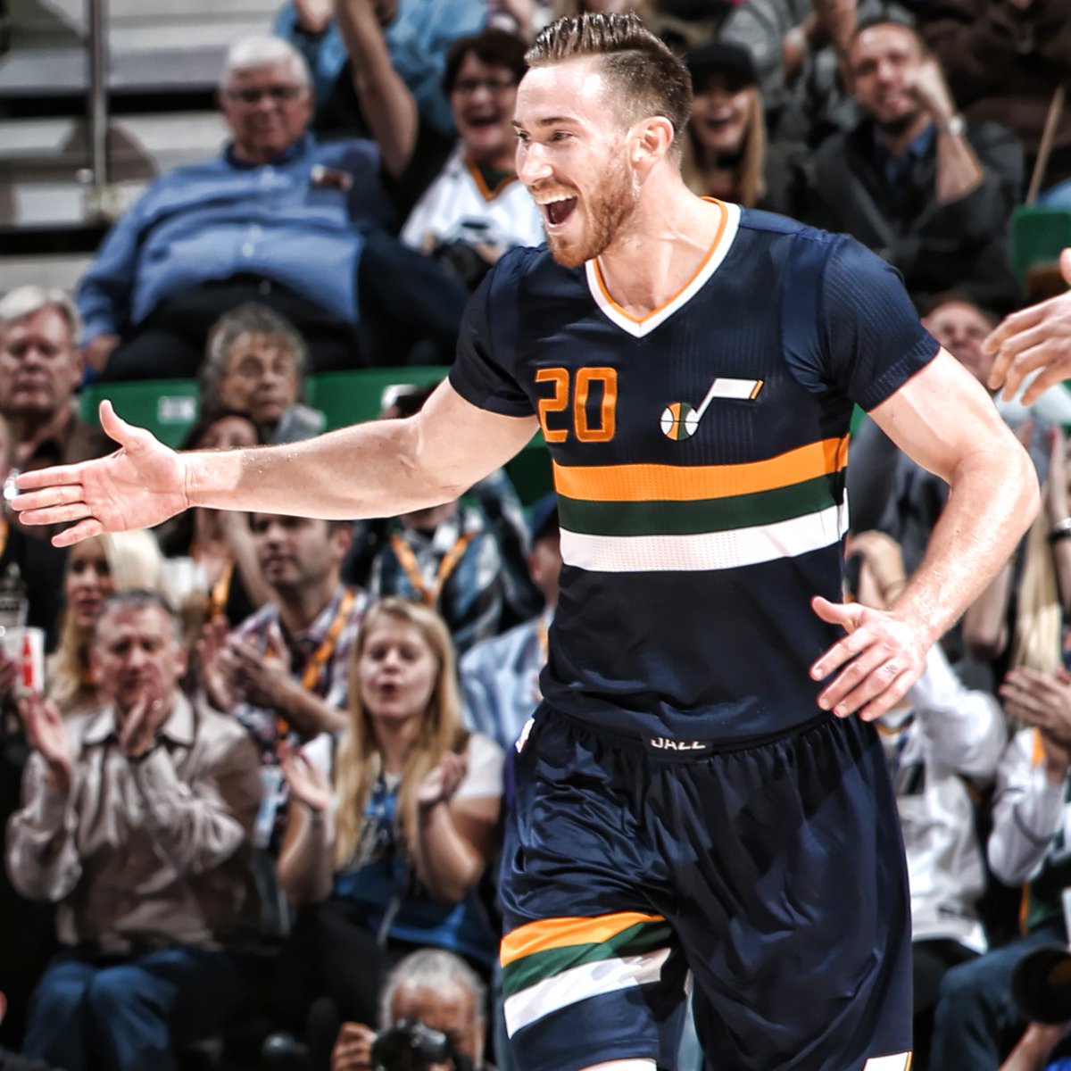 Join us in wishing a very HAPPY BIRTHDAY to Gordon Hayward!!! 🎈🎉🎂 https://t.co/7gUwOpei4n