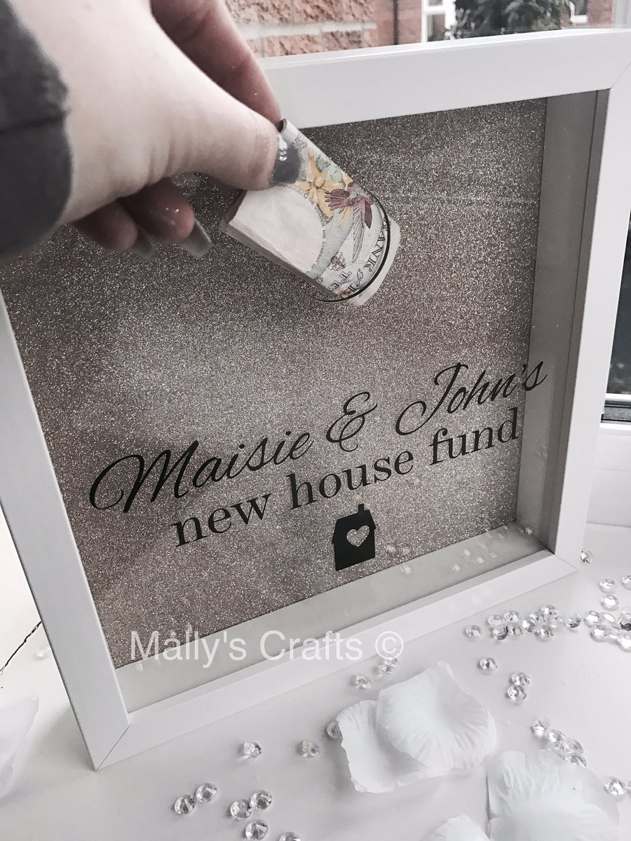 CraftsMallys's tweet photo. New house fund frame - colours &amp; names are changed to your own tastes! Just £18.99 and p&amp;p https://t.co/UscWwCpiQN ❤ #fund #frame https://t.co/ULvyy9PUUu