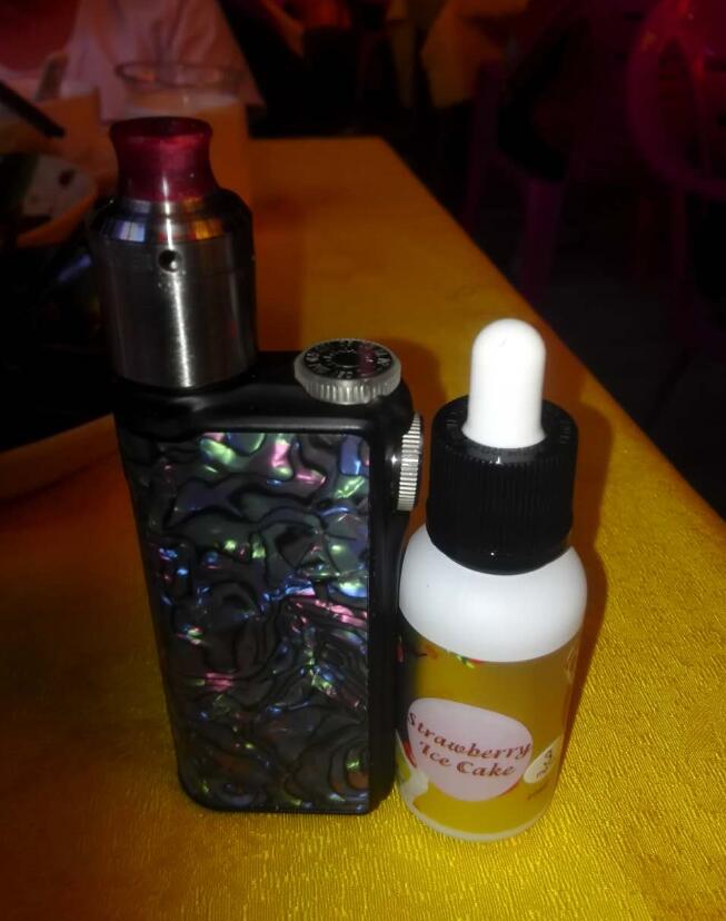 FEvapor's tweet photo. #ejuice #eliquid #ecigarette #electronic cigarette #vape #vaping #vapor #vaper #evapor #vapelife #vapeon #vapeday #vapeshop #vapestore #vg https://t.co/Dfx5wLapIh