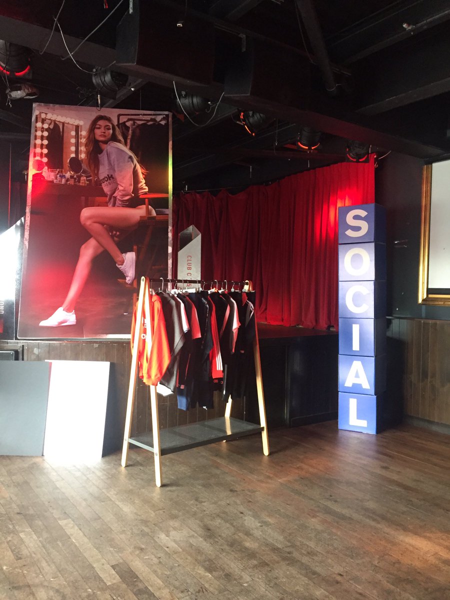 Jamieb52401's tweet photo. About to kick off our Recruitment day @lifestylesports #LSSjointhetalent https://t.co/Ggzo3eYij3