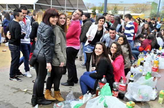 Habrá un dispositivo especial de seguridad para la Fiesta de la Primavera el 7 de abril ideal.es/jaen/linares/2…