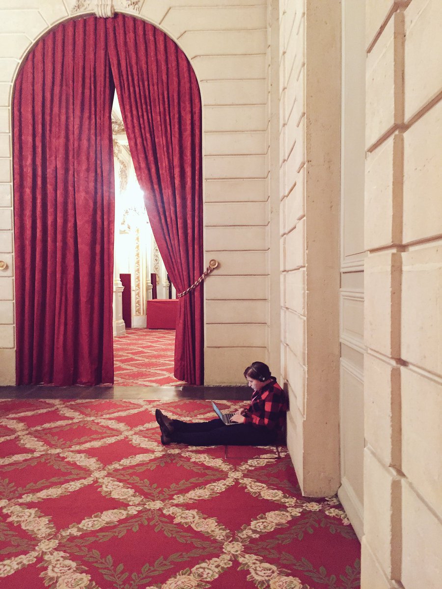 PaulSchmite's tweet photo. #TBT Quand les hackers investissaient l'@Elysee #OGP #Act2open #opengov https://t.co/y5zKcgs4YQ