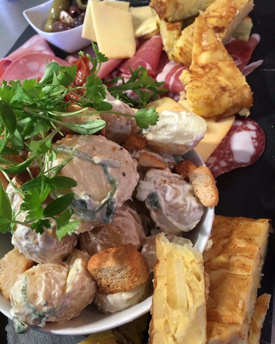 harrodscaterers's tweet photo. Our Spanish Sharing Board. #harrodscaterers #needlunch #sheffieldissuper https://t.co/CJcr0lQR1p