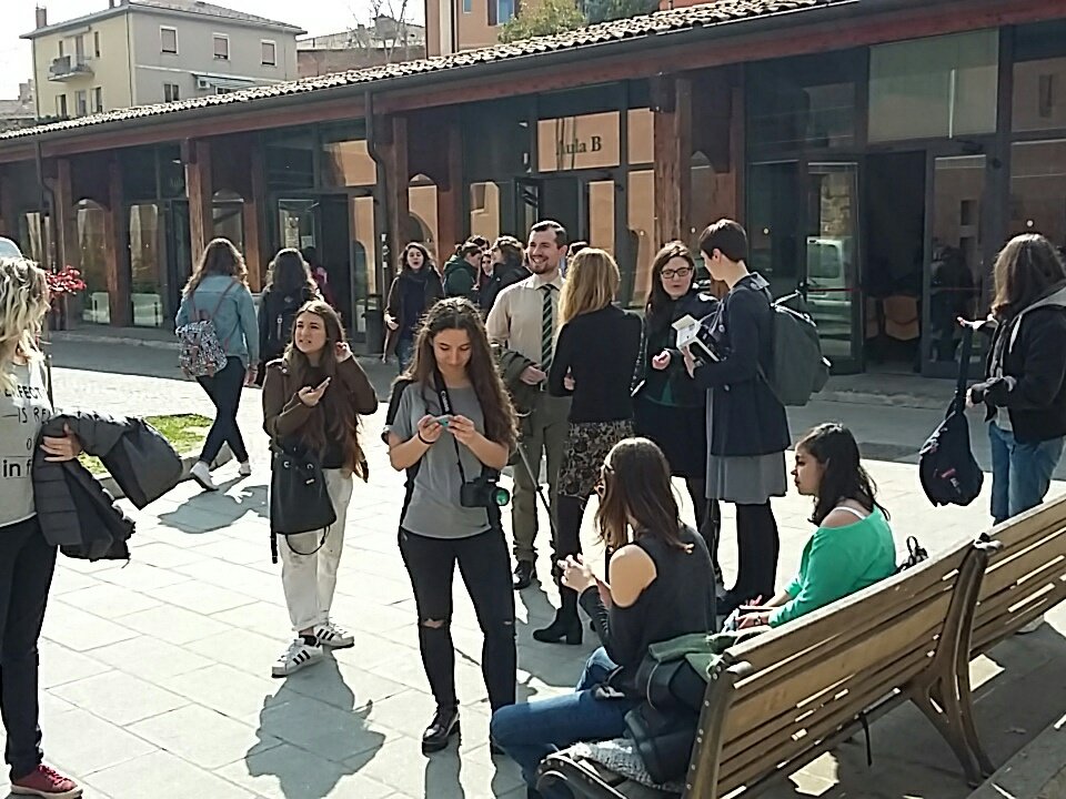 Ale279Ale's tweet photo. #ciakcompass #StayTuned https://t.co/W0N4GpALJA