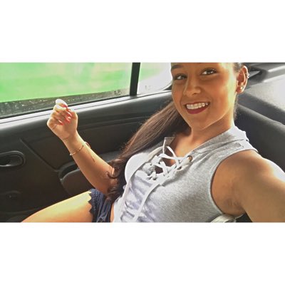 KarolValencia6's tweet photo. #NuevaFotoDePerfil https://t.co/AoX9I9IE32