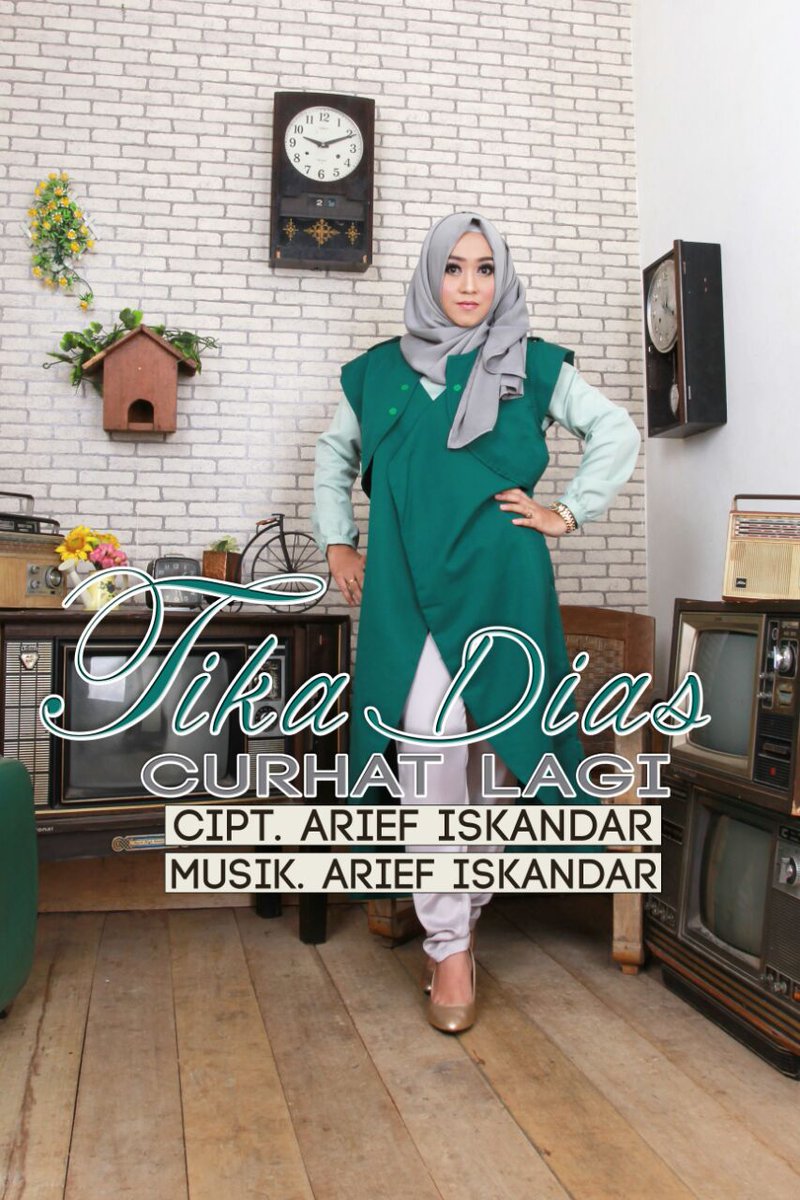 #NowPlay Curhat Lagi <a href="/tika_LGG/">Beata Szymanek</a> <a href="/iikmusik/">Arief Iskandar</a> #TuguPahlawan #17LaguPalingMenawan w >> @ranie_larasaty