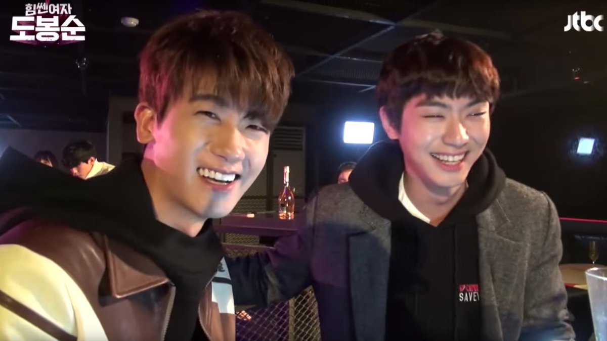 WATCH: Park Hyung Sik Jokes That He Can’t Dance In New Behind-The-Scenes Video soompi.com/2017/03/23/wat…