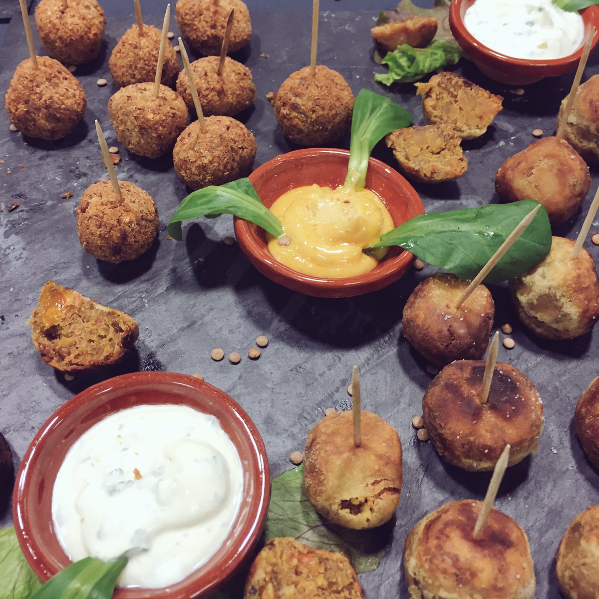 Cisali31's tweet photo. Dégustation des recettes à base de #legumineuses au Lycee agricole Pierre Paul Riquet de #Castelnaudary ! #food #innovation #legumicant https://t.co/E2HJaMwXN8