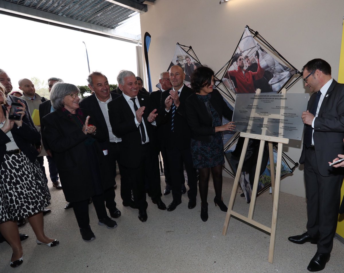 Montpellier3m's tweet image. 👨‍🏭🎓🏠 Inauguration de la 8ème Maison Tour de France @les_compagnons : &quot;1 métier pour 2 mains&quot;! @MyriamElKhomri @JL_MEISSONNIER @VBaillargues