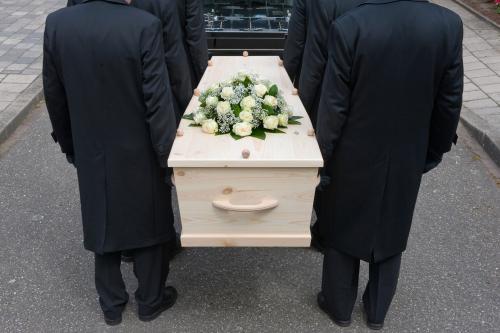 CapricornFM's tweet photo. Today's #WeirdStory with @TheRealPam_ 
Japanese town offering discount funerals for seniors who give up driving
#PrimeAdventure https://t.co/tSQAxn4QjB