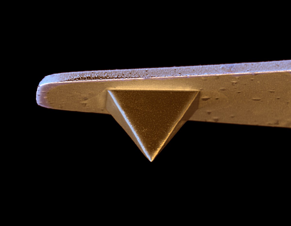ChemistryWorld's tweet photo. Will atom-by-atom manipulation transform chemistry? @MattGunther87 on AFM in the first of our new #futurechem series
https://t.co/8AR8dTWSBa https://t.co/cA1GhMdQcJ