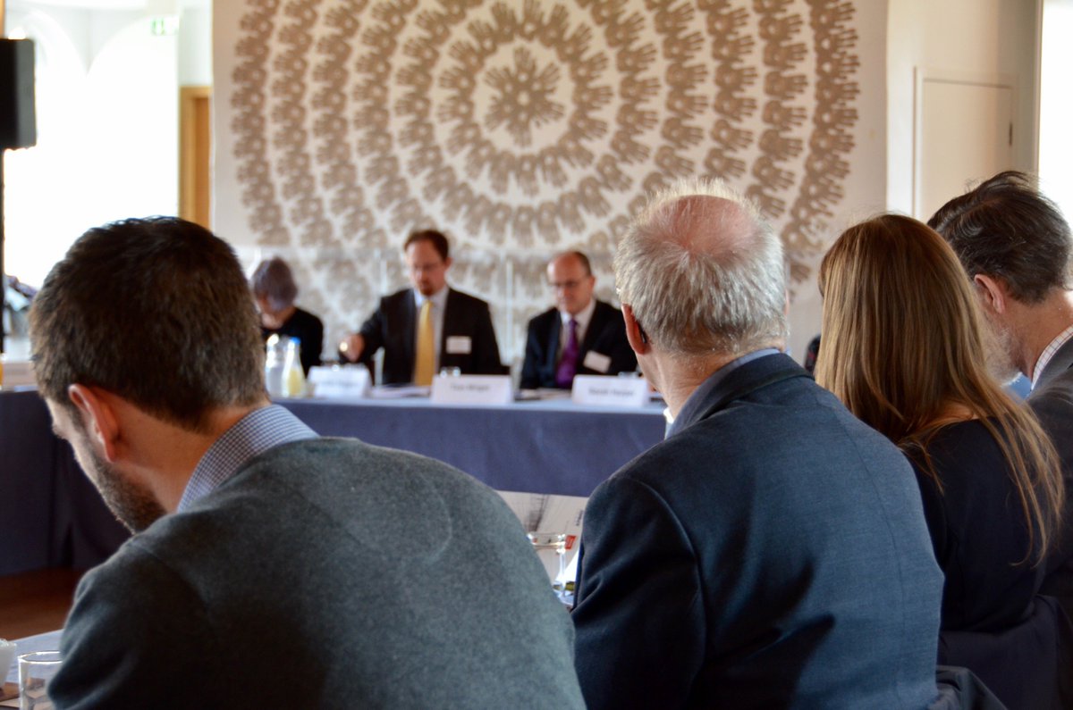 IntellForum's tweet image. Moving to cross- table discussion, our experts are raising questions around the #valueofwork, #communitycare and the available #evidence