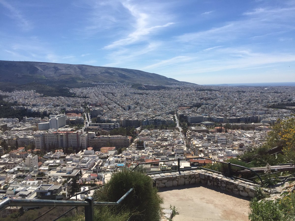 MasterMASCI's tweet photo. Nous voilà à Athènes ! #MasciTrip #Greece #discoveringAthens 😁☀️ https://t.co/zfncCv3xim