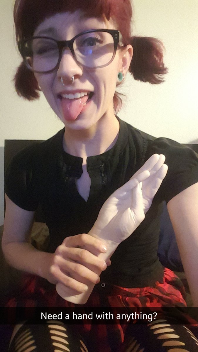EButtstuff's tweet photo. From back when I just barely Started camming 😂 I kinda miss having access to all of my ex's toys 🙊 https://t.co/jDN87DKjlN