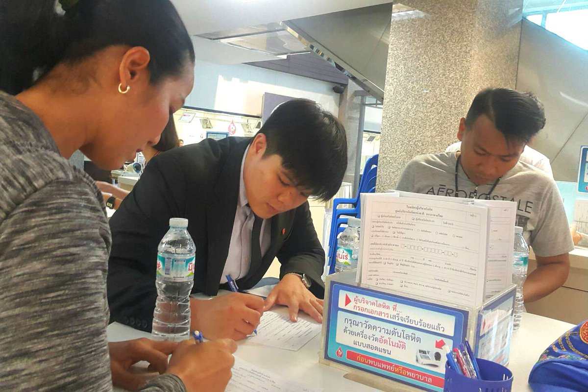 Amariwatergate's tweet photo. Giving back to the community, the #AmariWatergate team recently donated blood to the National Blood Centre of the Thai Red Cross Society 💪💉! https://t.co/gIB6KeRQ2x