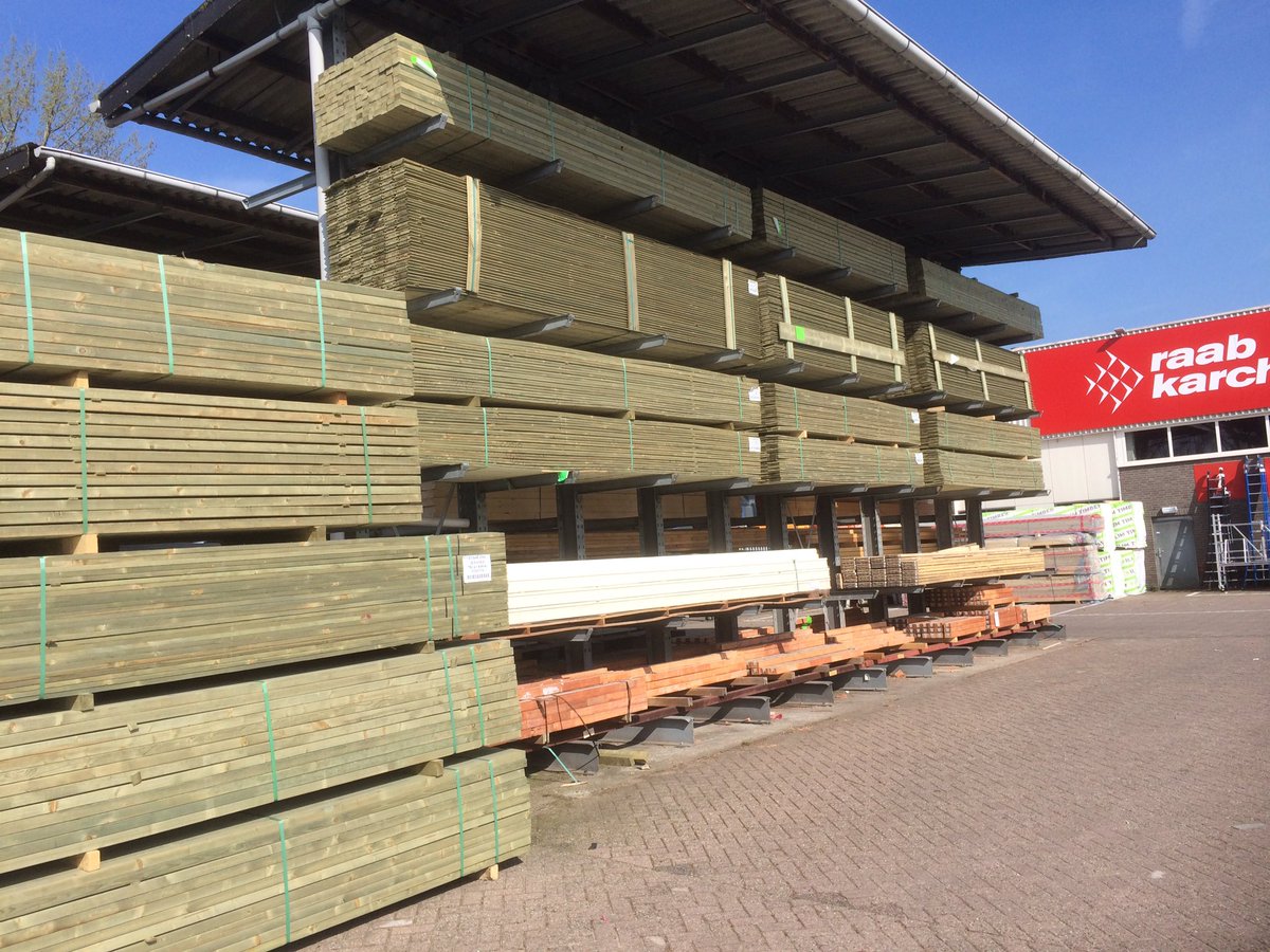 BoolMichael's tweet photo. Verkoop Tuinhout is begonnen @RKB_Roosendaal @RKB_Breda @RKB_Eindhoven #seizoen gebonden producten #complete voorraad #betonbaddingen https://t.co/fHmyvaVKDB