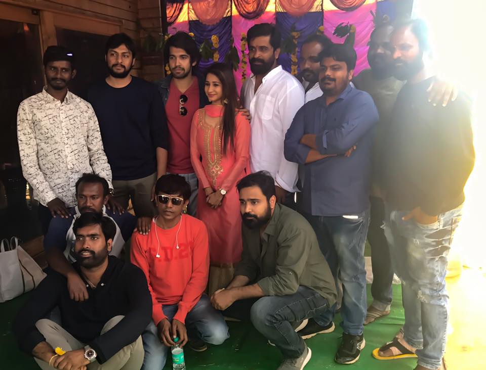 MMusicKannada's tweet photo. Director #NaveenReddy's new movie #RelaxSatya under #OrangePixels banner staring #PrabhuMundkur, #ManvithaHarish launched Today..!! https://t.co/4P6JgoenUq