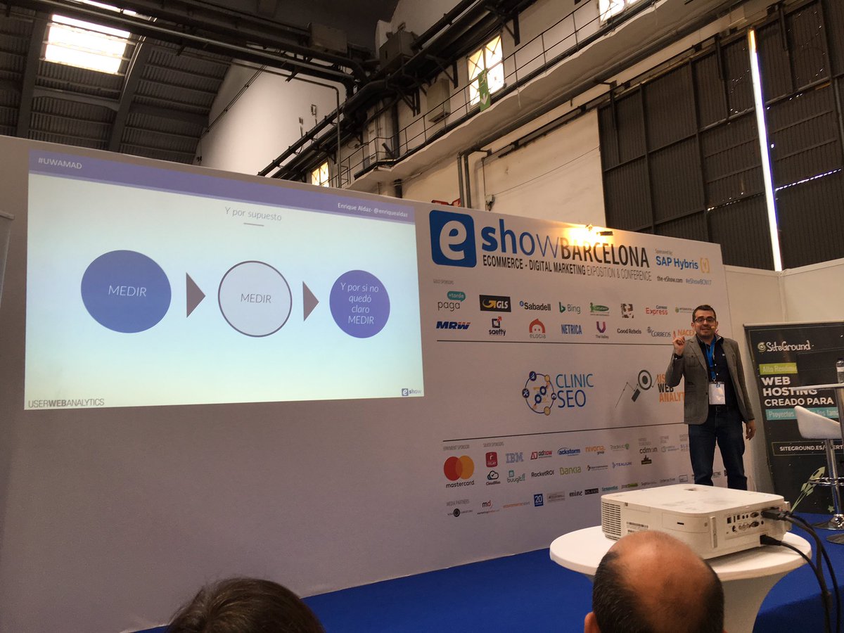 arcadimayor's tweet photo. Hoy toca #userwebanalytics, ahora con @enriquealdaz #eShowBCN17 https://t.co/9Pp6eNr3Mo