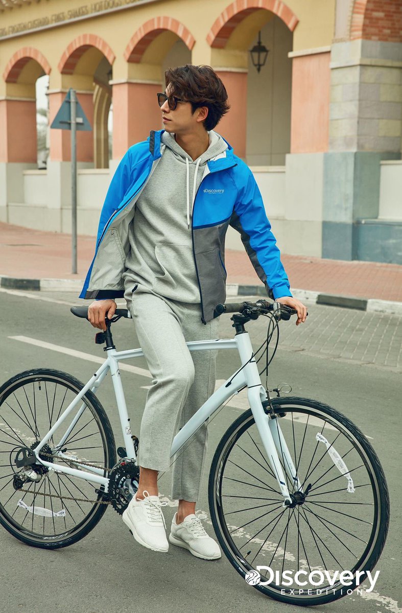 monster_1979's tweet photo. #공유  #디스커버리 17SS 시즌 스토리 (18photos)
https://t.co/o1sc1dGJyF https://t.co/RUyaLRI0V5