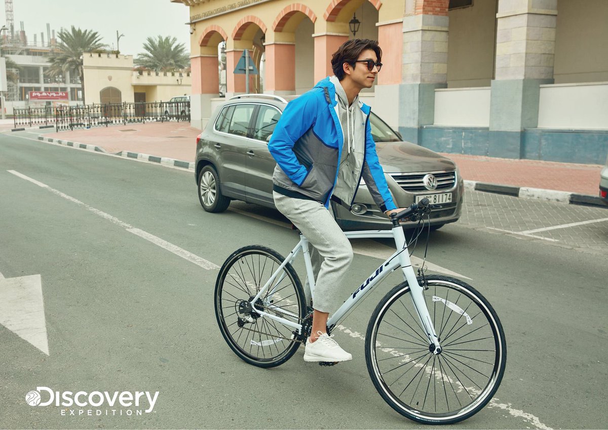 #공유  #디스커버리 17SS 시즌 스토리 (18photos)
facebook.com/discoverykr/po…