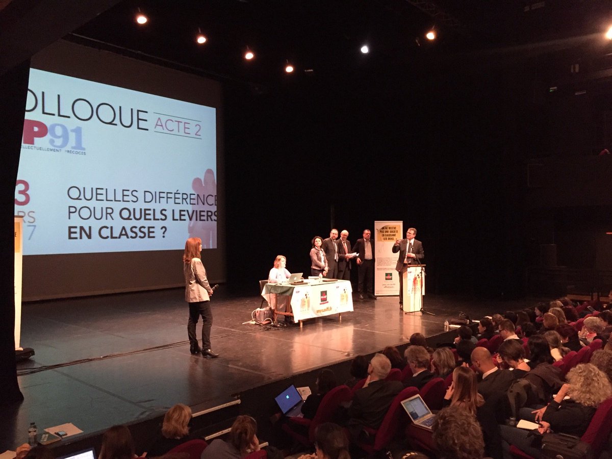 durovray's tweet photo. Au colloque #EIP91 à @Bretigny91 pour mieux comprendre et accompagner les élèves fragilisés par certains problèmes cognitifs @CDEssonne https://t.co/w5MsRchP21