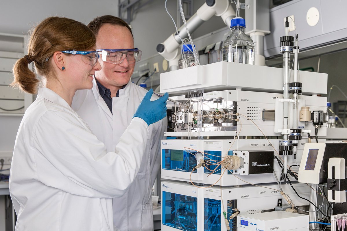 KNAUER_HPLC's tweet photo. Last chance! Meet our experts and discuss HPLC @Arablab booth no 404 in the German pav #Arablab2017 #HPLC #sciencetogether #BioTechnology https://t.co/Vqeuosew21