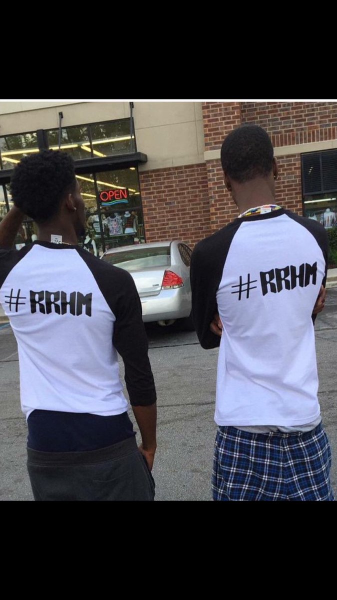 realryte_shaaa's tweet photo. Happy bday 2 my twin @RaiderSkoolz 1st 1 w out uu since we met bt hope uu have a good 1 bro n enjoy it #RRHM love uu bro https://t.co/oAOSwhAJmM