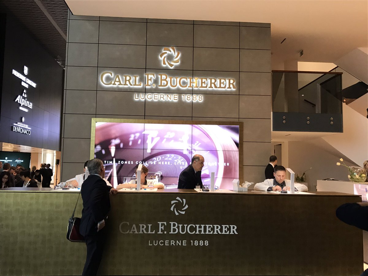 andywolf9's tweet photo. Lieblings-⌚️-Marke @carl_f_bucherer
#host #moderation #cfb #cfbatbw #lucerne1888 #madeoflucerne
@Baselworld https://t.co/9YmD3vKRNI