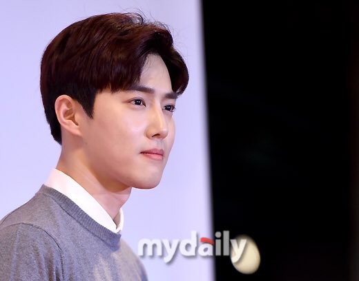 BUBBLETEAHOLIC: 170323 วันนี้ซูโฮมาร่วมงานฉายภาพยนตร์เรื่อง "One Line" รอบปฐมทัศน์