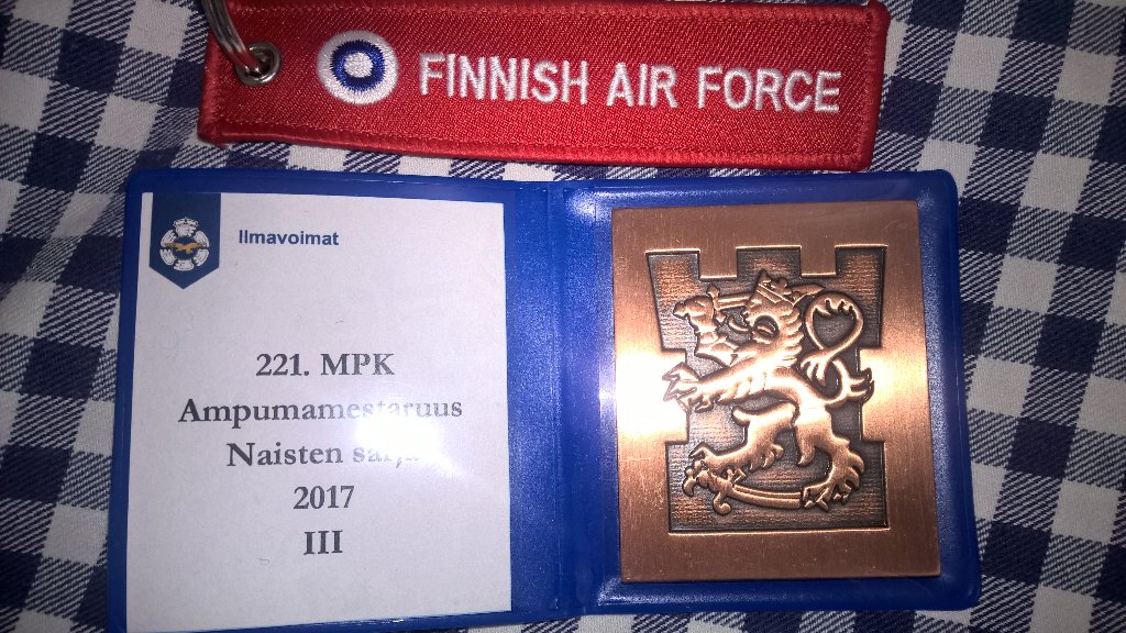 KatarinaMurto's tweet photo. Huikea #internaatti Lapin lennostossa ja tämä tuliaisina😊 #MPK221 https://t.co/ME7byhQtlp