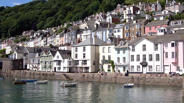Our Inn is located in the small town of #Dartmouth, #Devon.

It's known for its historic streets, river #location &amp; surrounding countryside!