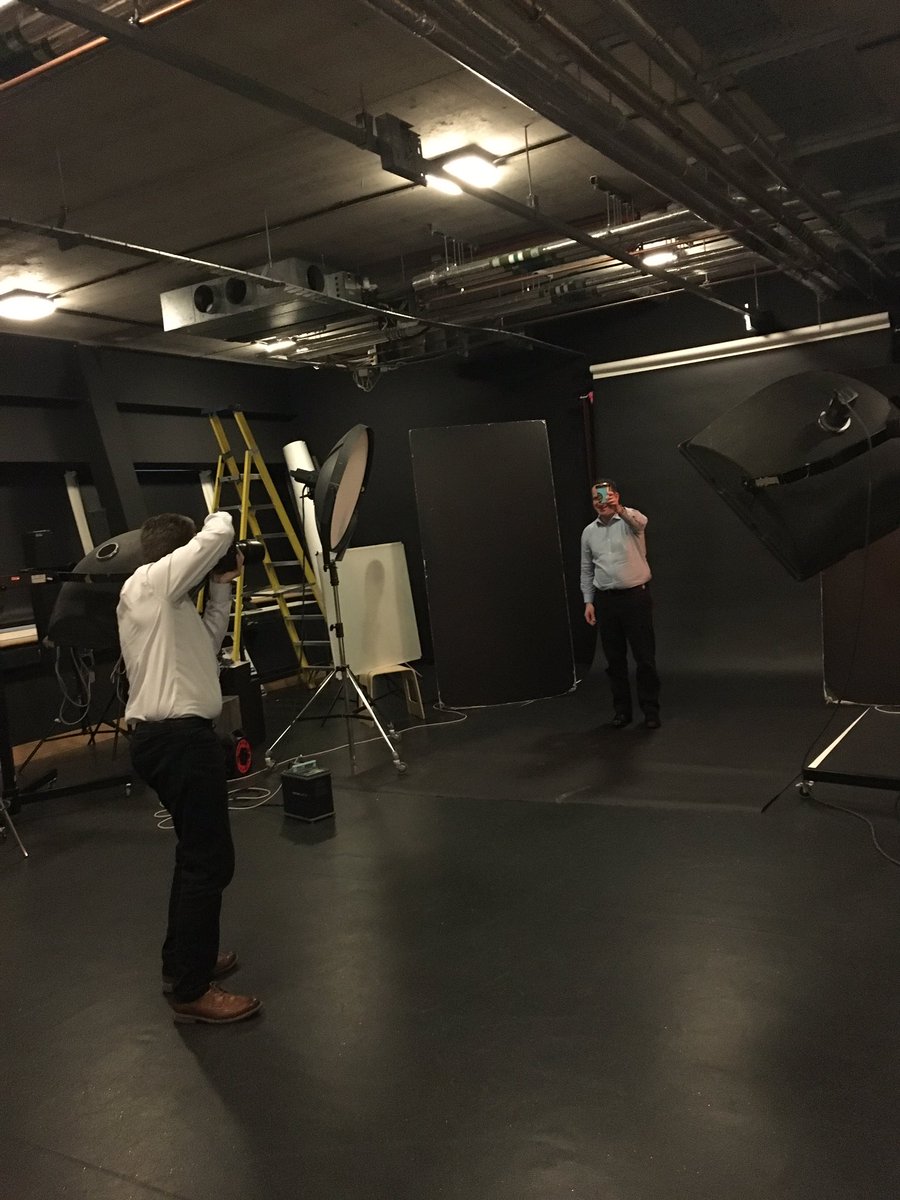 GoldenConeAward's tweet photo. And Mr David @EquisIceCream in the final shoot of today at @Sunday_Mail 🍨 #goldenconeawards https://t.co/LTjFTQTMCx