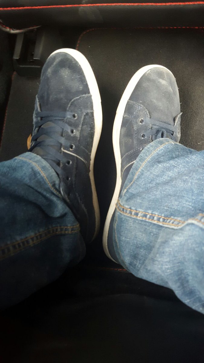 at_ConsAna's tweet photo. Das Schuhwerk unser #Kollegen vom heutigen Tag...mal was anderes twittern #Schuhe https://t.co/17LlxcJapY