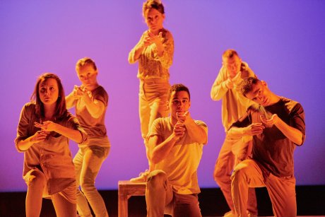 BristolOldVic's tweet photo. All the very best to the #PinkMistTour company @BirminghamRep. In or around the midlands? Catch it until 25 Mar. https://t.co/T94zfyFgZM