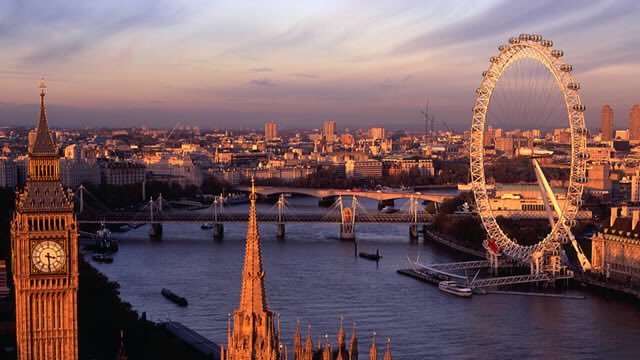 PerrineChaumetD's tweet photo. J-1 avant le weekend à Londres 🇬🇧 https://t.co/2zxE15FGwo