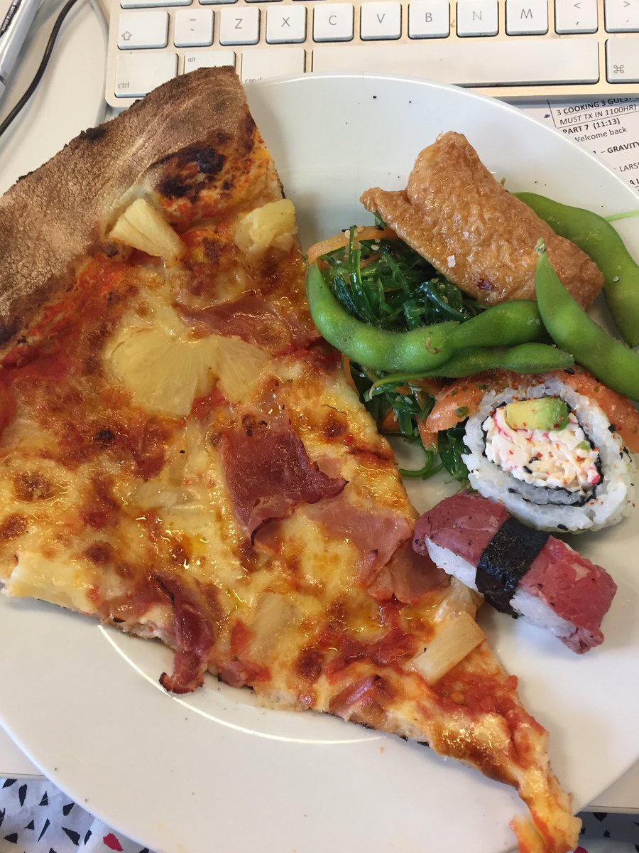 SundayBrunchC4's tweet image. Pizza &amp;amp; sushi go together right? Right? 🤔 #teamlunch #whynothaveboth 🍕🍣