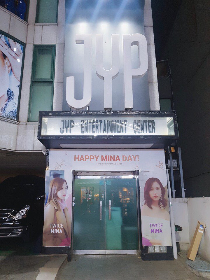 C7mjytjVYAARyLB.jpg:orig