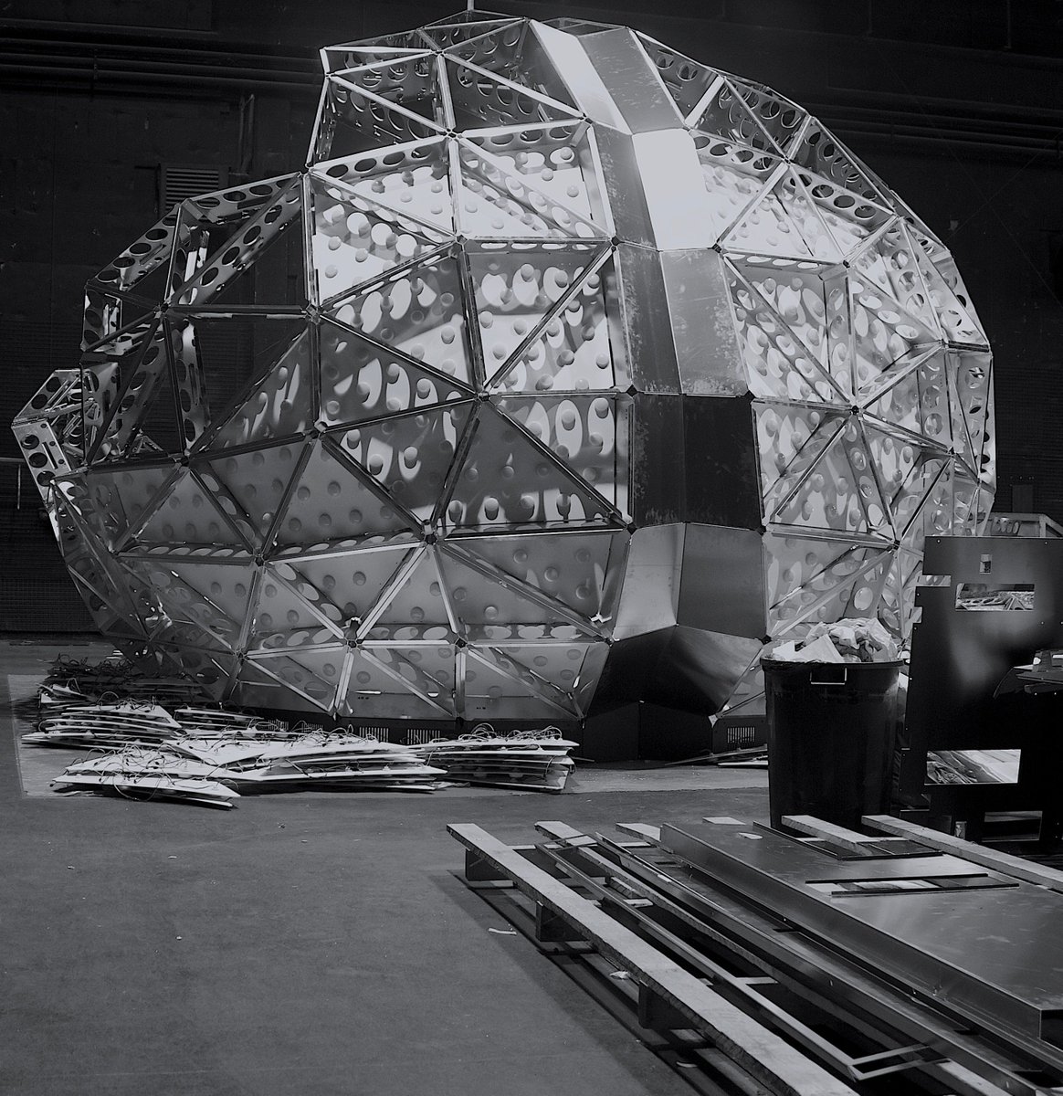 Vola viatjar a l'interior del teu cervell? <a href="/CosmoCaixa_CAT/">Museu de la Ciència CosmoCaixa</a> et proposa un viatge molt especial #TalkingBrains #exhibitionfactory