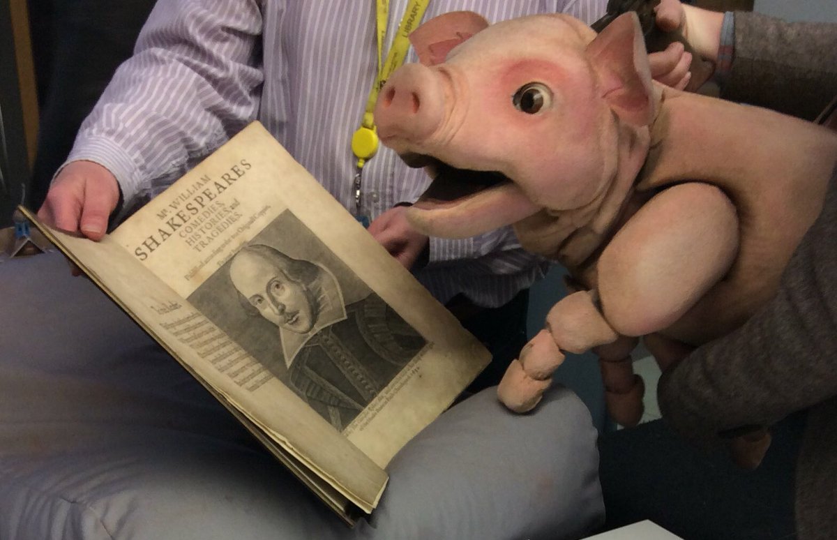 Getting my culture fix <a href="/MancLibraries/">Manchester Libraries</a> with Shakespeare's 2nd Folio! #BabeMeetsBard #BabeInMCR #ReadMCR