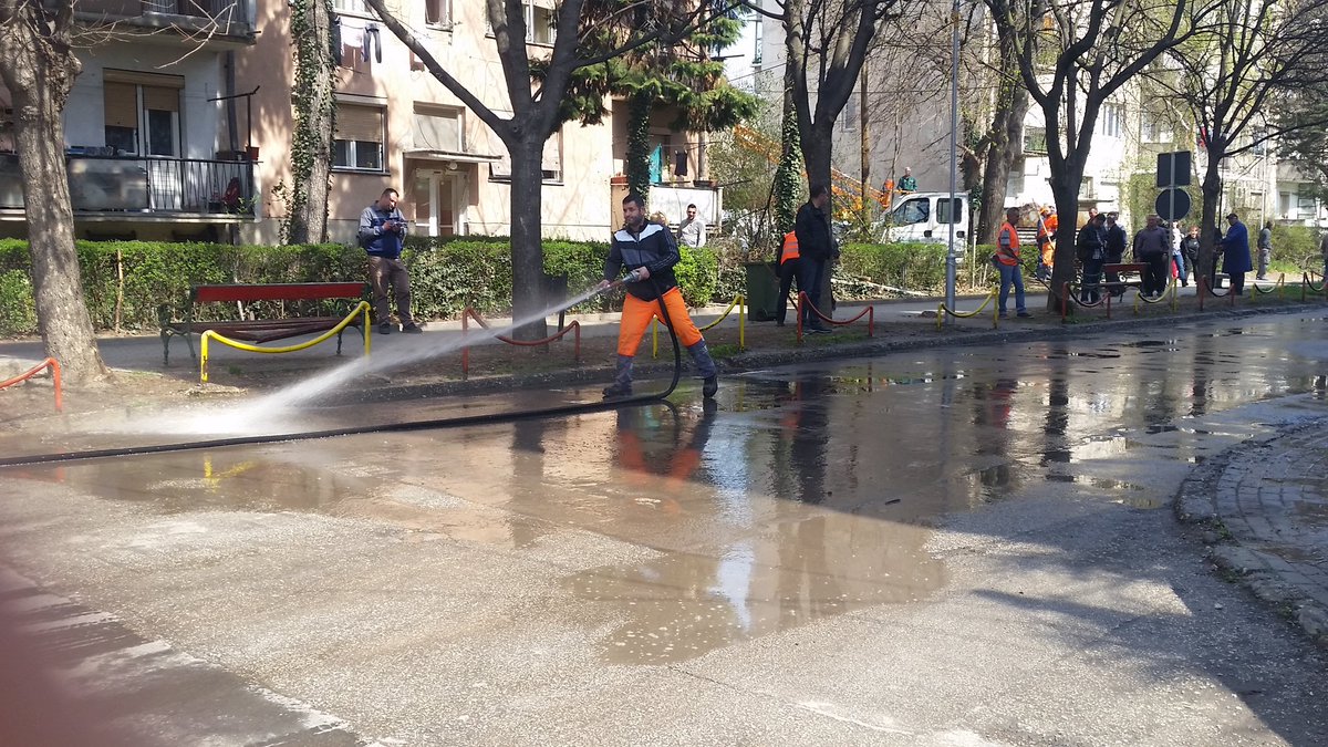 Акција за пролетно расчистување во <a href="/opstinagazibaba/">Општина Гази Баба</a>  која се одвива во соработка со јавните претпријатија од Градот Скопје