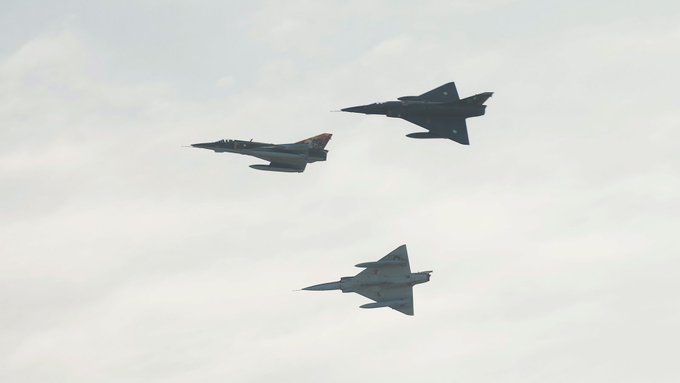 View image on Twitter