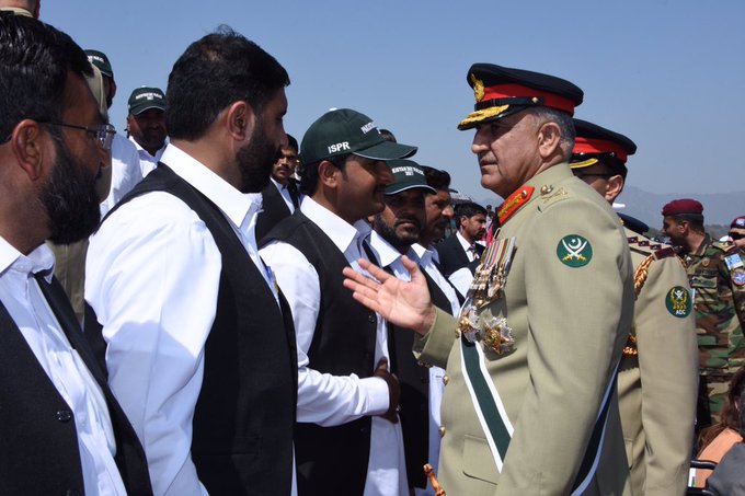 View image on Twitter