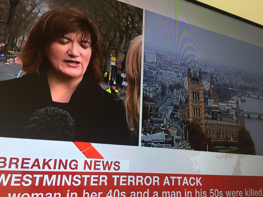 La TV britannique est beaucoup plus sobre que nos médias en France dans les mêmes difficiles conditions ... exemple a suivre! #londres #news